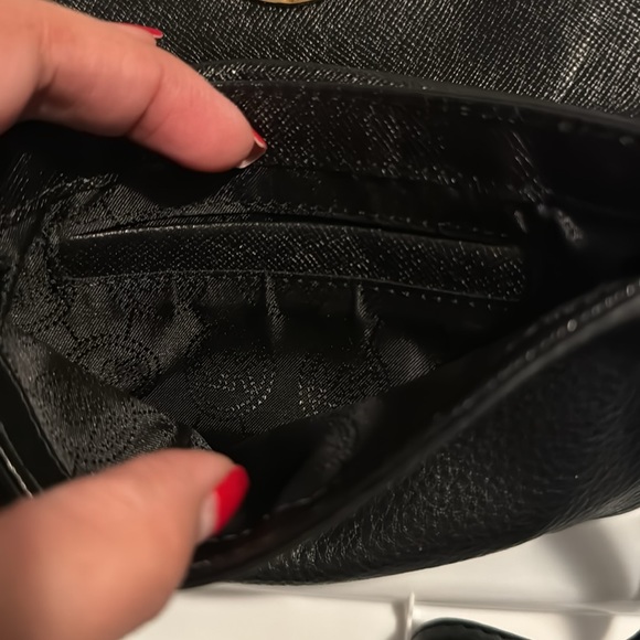Small Michael Kors Wristlet - Picture 3 of 5